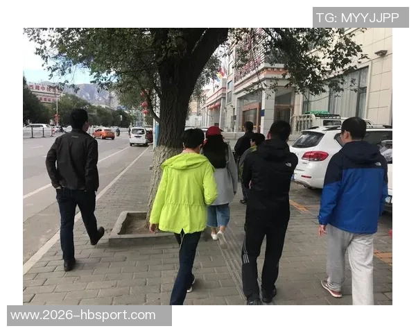 斯潘塞琼斯分享生活便利球馆附近公寓无车出行借队友车辆解决问题