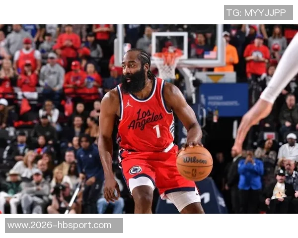 哈登半场表现分析：8投3中斩获9分5助攻三分命中率提升正负值为4